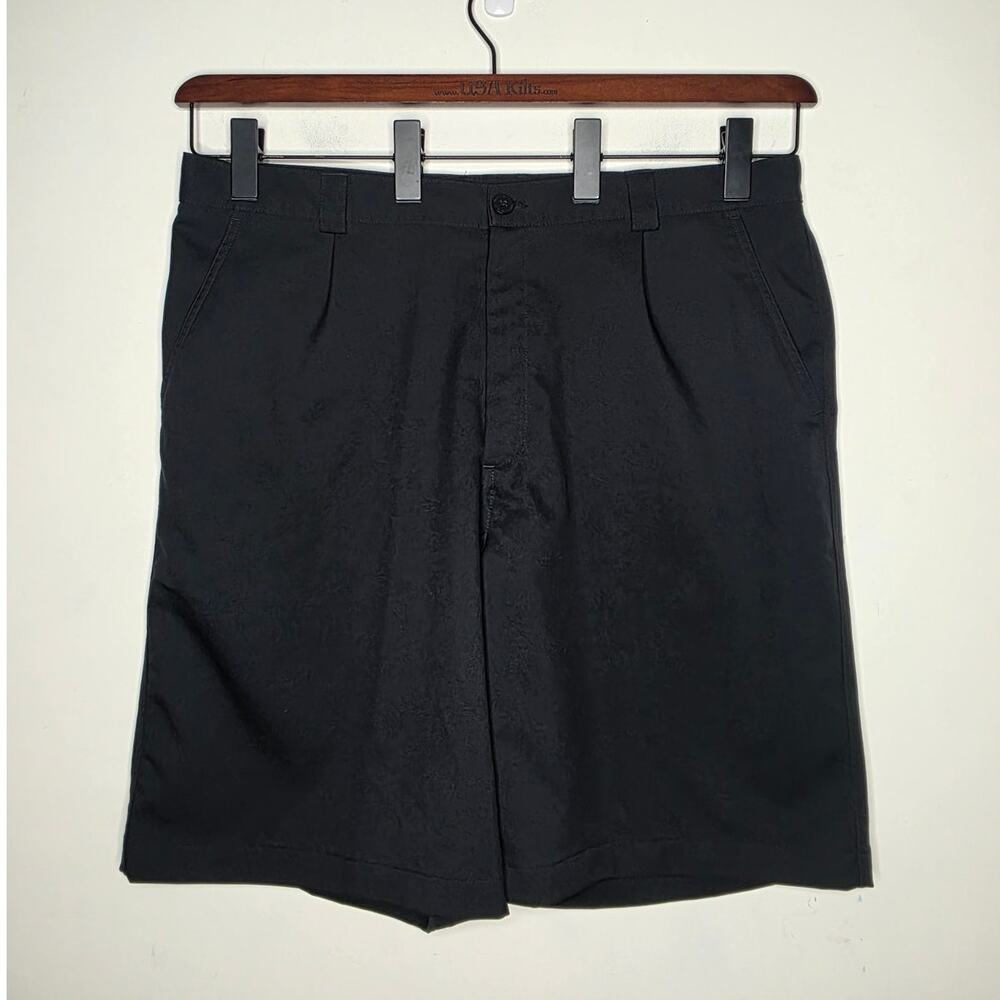 Under Armour black pleated front golf athletic shorts - 38